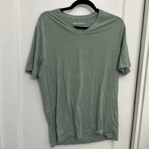 Banana republic  eco premium wash tshirt